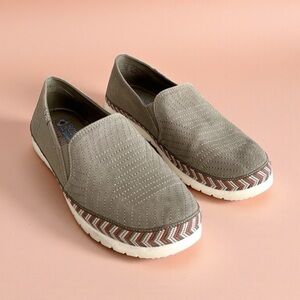 BOBS from Skechers Olive Green Loafers Sneakers Slip-on Sz. 7.5